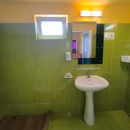 Casa De Vacanta Anni - 2 Min De Piata Eforie Nord