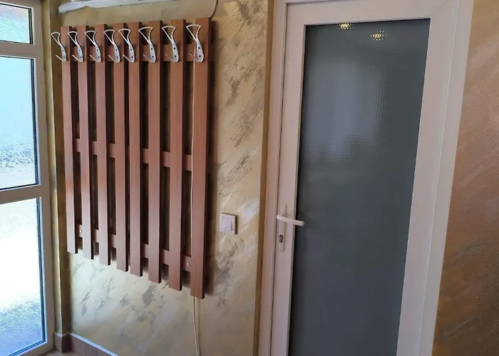 Ferienhaus Casa De Vacanta Anni - 2 Min De Piata *